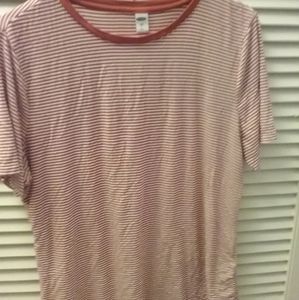 Old Navy striped shirt 🦋